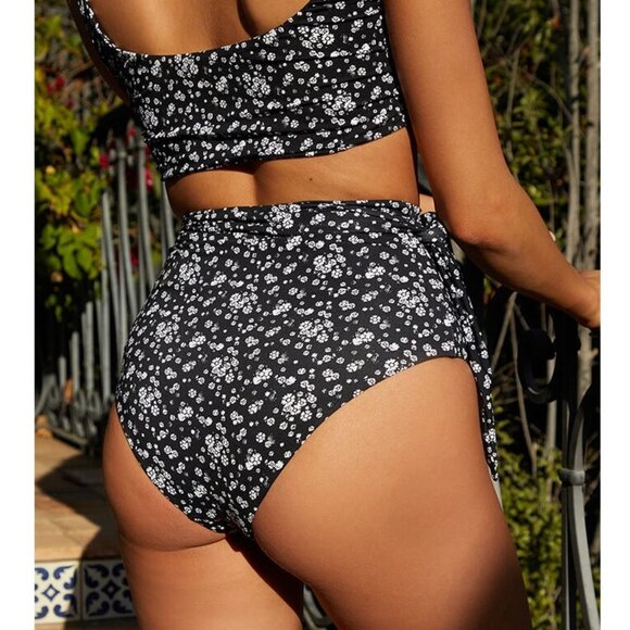 Dippin Daisy Grace High Waisted Bikini Bottom - Picture 2 of 8